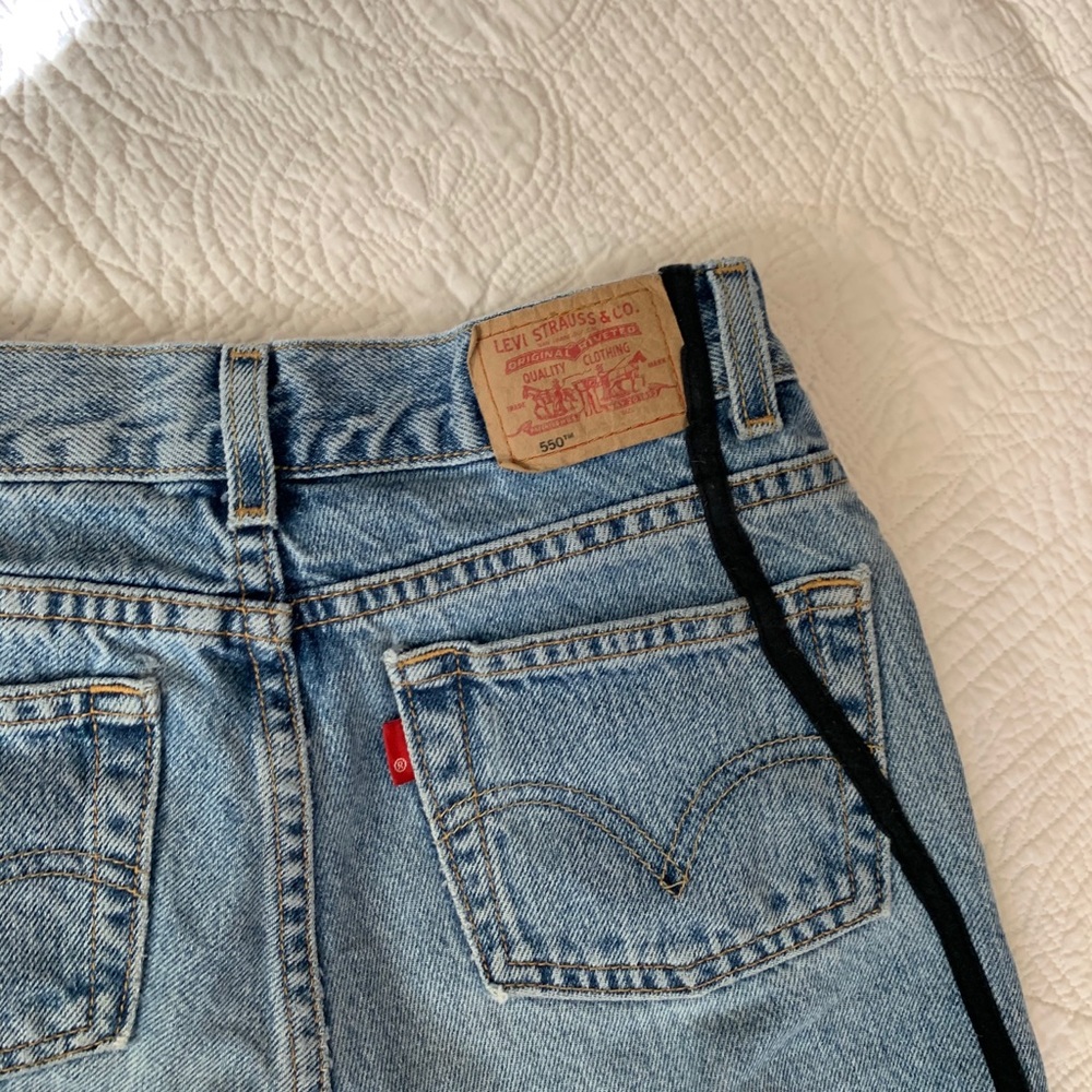 vintage levi’s mom jeans